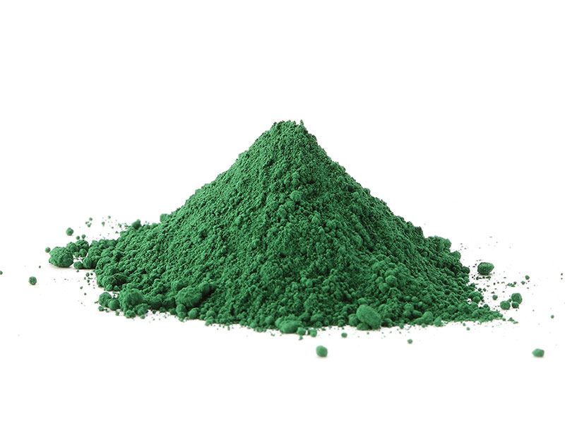 复合绿和氧化铁绿之间拥有哪些区别